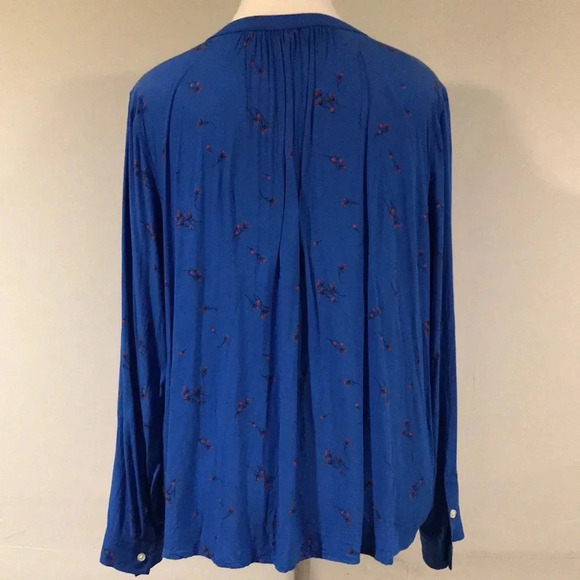 Levi’s Women’s Royal Blue Blouse with Flower Print - Picture 3 of 11